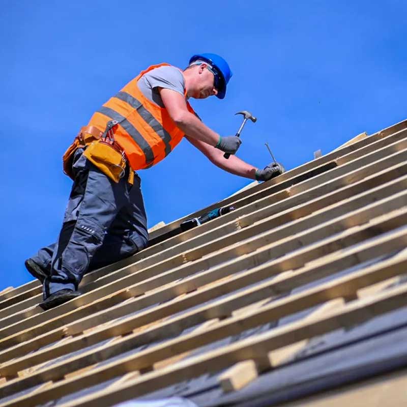 MAÎTRE COUVERTURE : Artisan charpentier couvreur zingueur peintre sur Paris et l’Île-de-France . Entreprise de couverture sur Paris et l’Île-de-France : Travaux de charpente, traitement des bois menuiserie, couverture, zinguerie, entretien toiture : nettoyage, démoussage et peinture hydrofuge toiture. Etanchéité toit plat terrasse et isolation toiture et combles. Nettoyage, démoussage, ravalement peinture façade, imperméabilisation façade. Intervention dans les meilleurs délais sur Paris (75) et en Île-de-France : L’Essonne (91), la Seine-et-Marne (77), les Yvelines (78), le Val-de-Marne (94) et les Hauts-de-Seine (92). Maître Couverture sur PARAY-VIEILLE-POSTE (91). Par téléphone ou en ligne, Mr David BARNABEAU est à votre écoute pour tous vos projets de toiture et de façade.